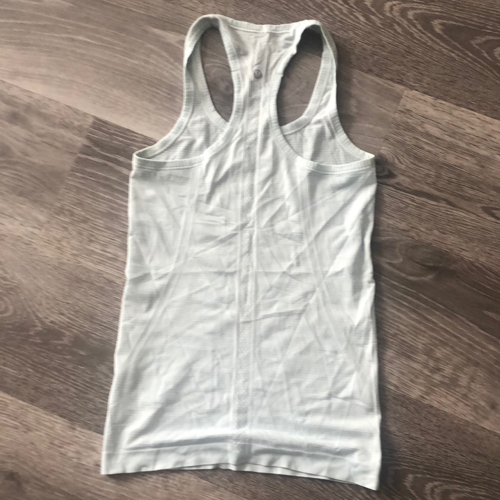 Seafoam Swiftly Tech Tank